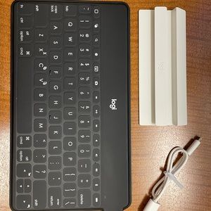 Logitech Keys-to-Go Ultra-Portable Keyboard for Tablet/iPad (Bluetooth)